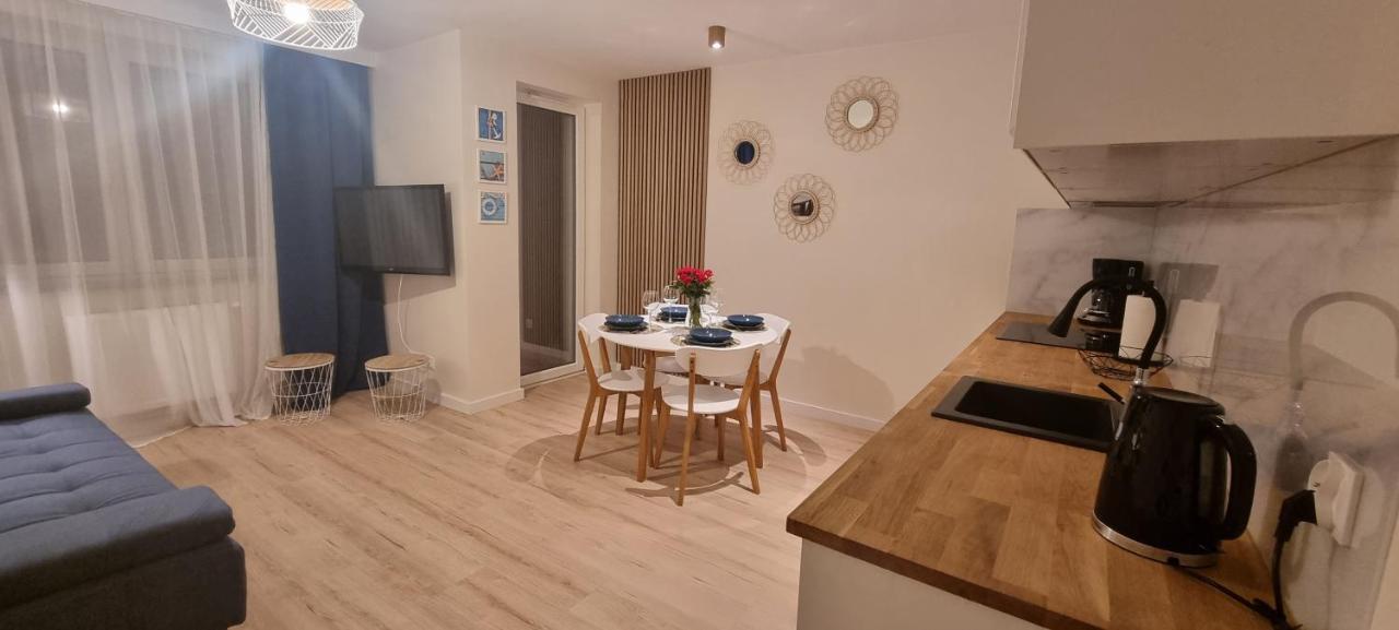 Apartament OSIEM gwiazdek Dziwnówek Exterior foto